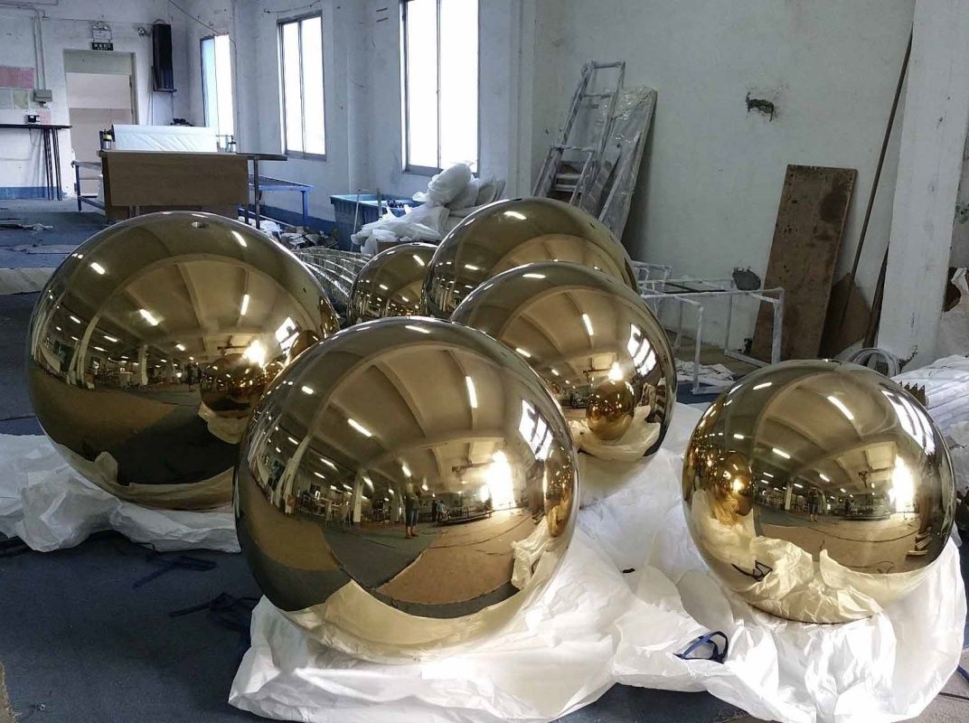 Golden stainless steel spheres