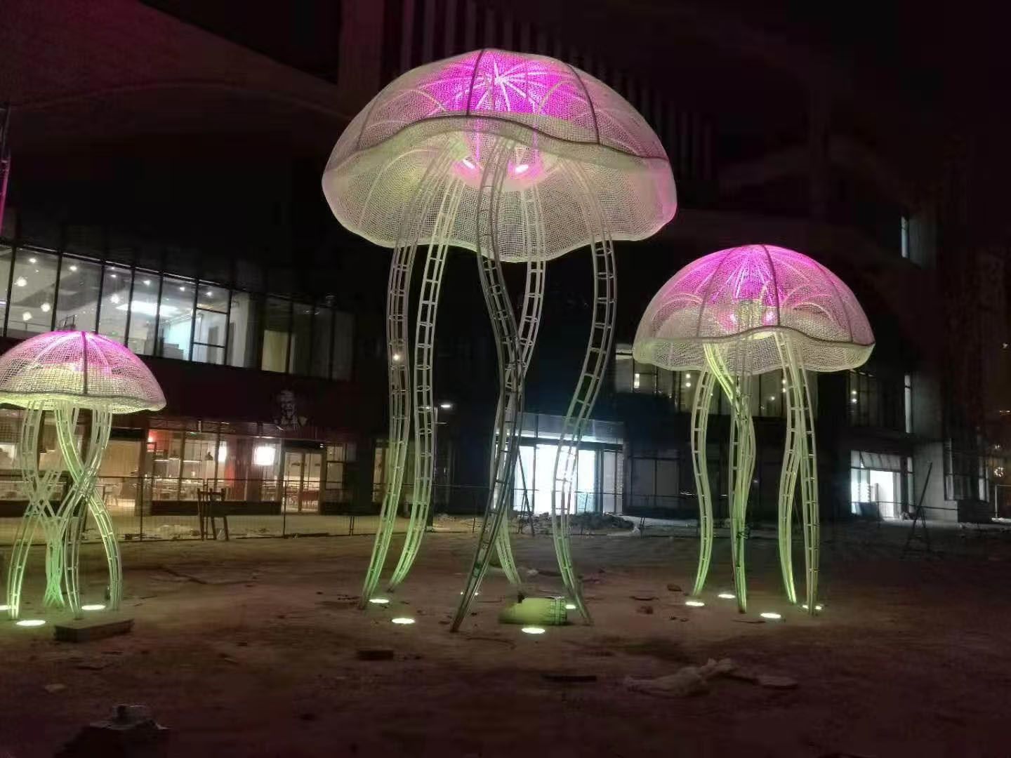 Stencil Art--Jellyfish Sculpture
