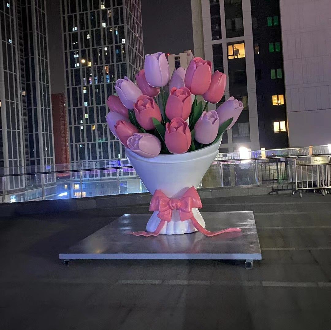 Giant Stainless Steel Tulip Bouquet Sculpture for Outdoor Spaces
